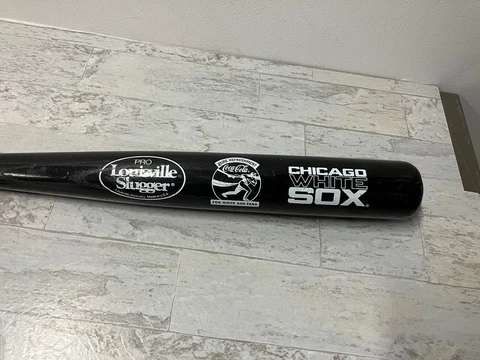 Vintage Pro Louisville Slugger Chicago White Sox Black Wood Bat COCA COLA USA Cover