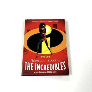 VTG 2004 PINBACK BUTTON MOVIE EXCLUSIVE DISNEY PIXAR THE INCREDIBLES VIOLET RARE - Picture 1 of 3