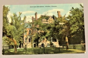 Residencia Episcopal Casa Parroquial en Wichita KS - Imagen 1 de 2