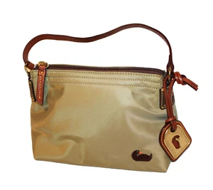 Cartera Dooney & Bourke De Colección Pequeña Caqui Nylon y Cuero Latón Pato Logo Etiqueta - Imagen 1 de 15