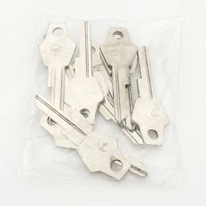 Vintage Taylor Y146-C199P key Blanks Un-Cut Bag of 10 Sealed NOS - Picture 1 of 8