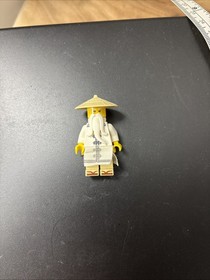 LEGO Ninjago Minifigure Sensei Wu (70618) (Genuine)
