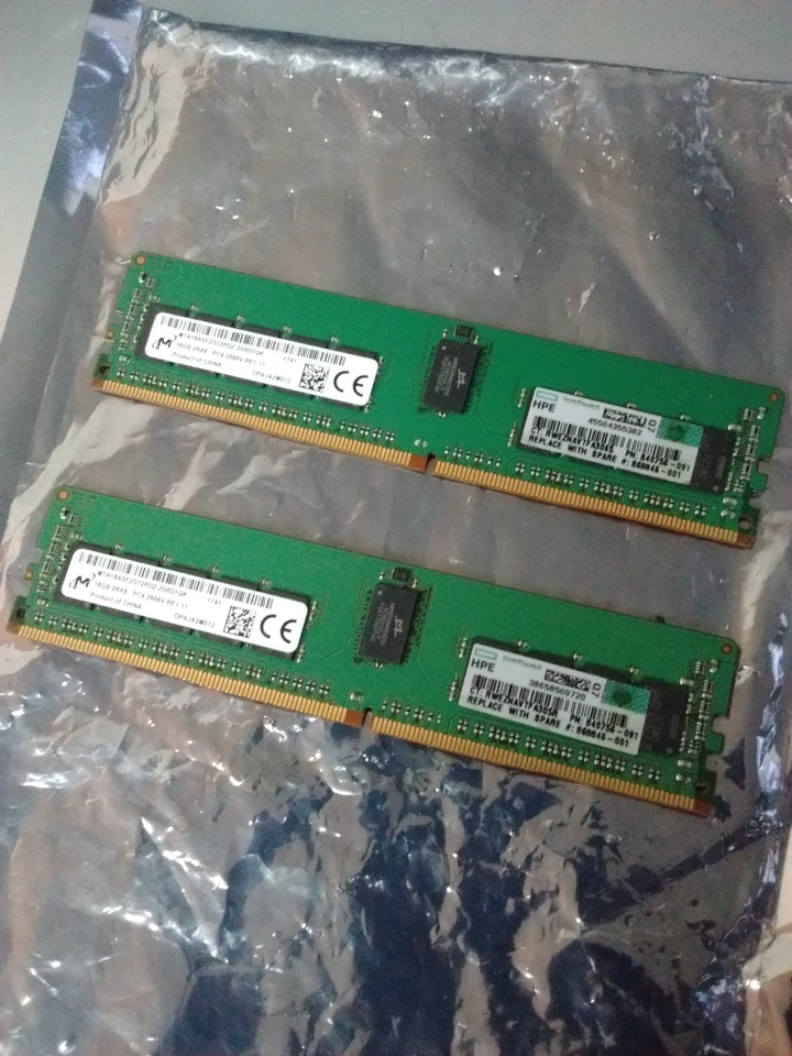 Lote de (2) 16GB HPE/Micron 16GB PC4-2666V ECC REG 840756-091 Foto 1 de 1