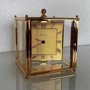 Pendulette Hour Lavigne carrée en Laiton doré - Debout - Fabriquée par L'Épée - Picture 1 of 5