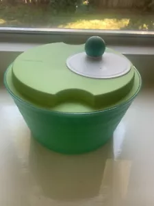 Tupperware Salad Spinner 4.5 L Lettuce Storage Bowl No Lid For Storage Bowl. - Picture 1 of 6