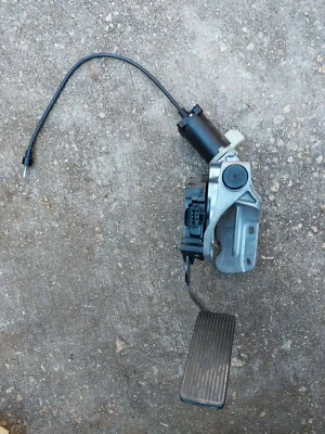 05-07 Ford F250 F350 SuperDuty 6.0 Potencia Ajustable Eléctrico Gas y Pedal de Freno.  Foto 1 de 4