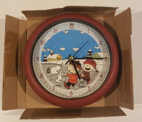 2010 Peanuts Holiday Musical Sound Clock A Charlie Brown Christmas Sing Carols Cover