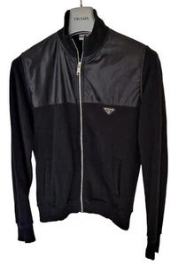 Herren PRADA Full Zip Pullover/Pulli/Fleece Größe M. UVP 1.420£ - Bild 1 von 16