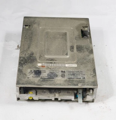 Vintage IBM PS/2 Floppy drive 33F4930 Mitsubishi MF353C-499MA 720KB 1240 - Image 1 of 4