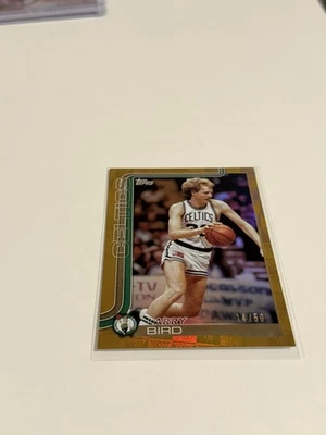 2025-26 Topps Larry Bird oro #257/50 Foto 1 de 4