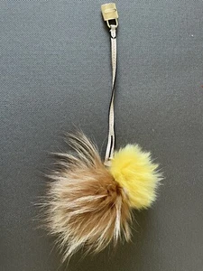 2 schöne Michael Kors Bommeln mit Michael Kors Anhänger - Bild 1 von 5