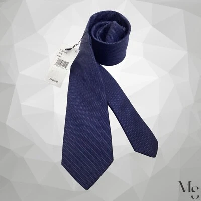 Corbata de seda geométrica azul marino SAKS FIVE AVENUE $128 hecha en Italia 58”-3” nueva con etiquetas Foto 1 de 4