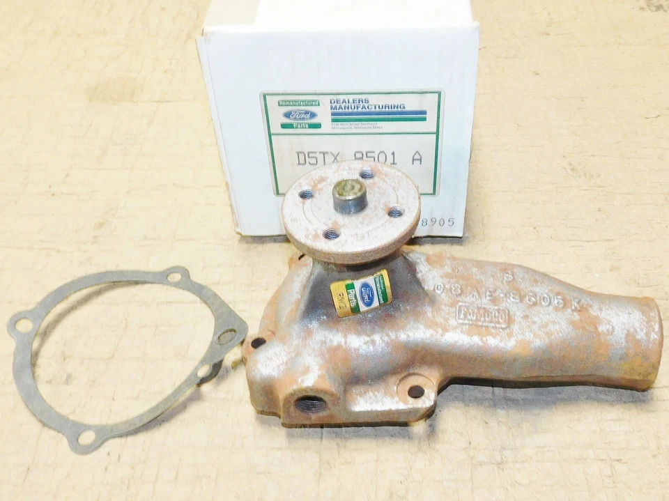 Ford Custom Galaxie F100 F250 E100 1965-1977 nuevo de lote reman 6 cilindros 240 300 bomba de agua Foto 1 de 3
