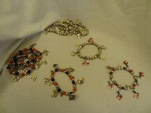 RIESIGES KONVOLUT PERLEN UND CHARMS ZUR HERSTELLUNG VON ARMBÄNDERN **SEHR SCHÖN** - Bild 1 von 7