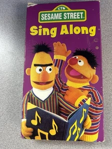 Vintage 1987 SESAME STREET Sing Along VHS featuring Madeline Kahn Vintage Video - Bild 1 von 4