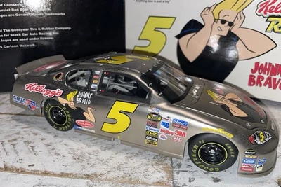 Kyle Busch #5 Johnny Bravo 2005 1:24 NASCAR Diecast Team Calibre ¡Acabado de níquel! Foto 1 de 4