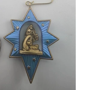 Vintage Hallmark Keepsake Mini Birth of a savior Star  Christmas Ornament - Picture 1 of 4