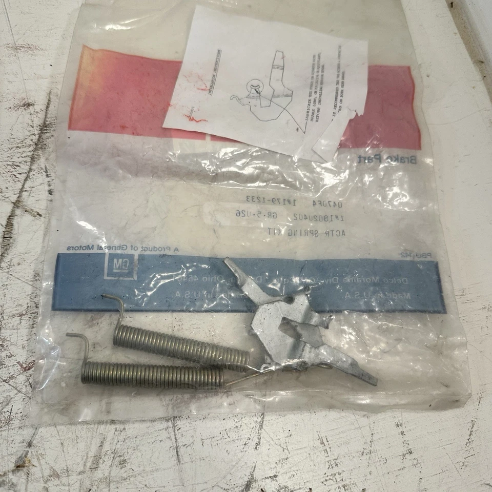 Genuine 18020402 GM 1992-2005 Chevrolet Oldsmobile Drum Brake Adjusting Spring - Image 1 of 4