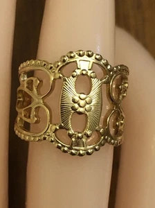 Vintage Sarah Coventry Gold Tone Open Back Ring Open Band Lace Size 6.5 (L1) - Picture 1 of 7