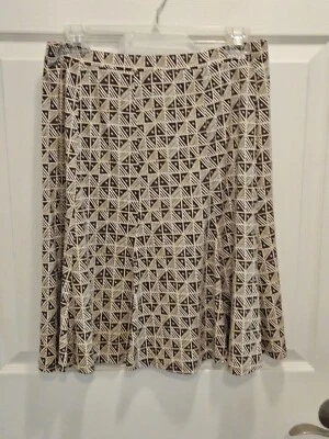 Axcess de Liz Claiborne.  Falda Pull On Talla MEDIANA. Color Crema/Marrón Cc1008 Foto 1 de 2