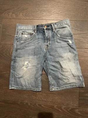 GAP Women's Bermuda Distressed Jean Denim Summer Slim Shorts SZ 26 / 2 - Image 1 of 4