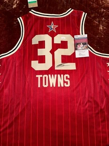Karl Anthony Towns Signed New York Knicks Jersey JSA COA Authentic Auto NBA. - Picture 1 of 4