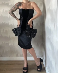 CHRISTINA STAMBOLIAN Vintage schwarzes Kleid mit offenen Schultern ärmellos Gr. M - Bild 1 von 9