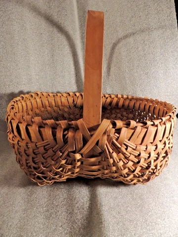 Huge Amish?Antique Shaker Split Wood Gathering Basket with Handle Estate Cover