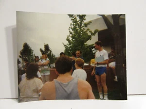 1980S VINTAGE FOUND PHOTOGRAPH COLOR ART OLD PHOTO MAN RUNNER HIGH SHORTS 80S - Picture 1 of 4