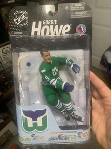 Gordie Howe Hartford Whalers Green Jersey McFarlane Figure GOLD COLLECTOR LEVEL - Picture 1 of 4