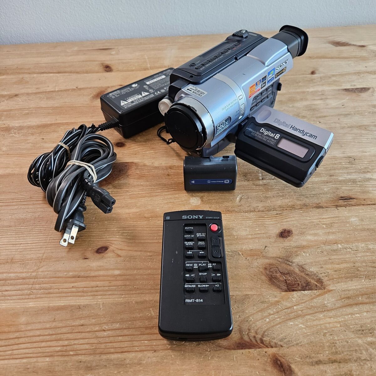 Sony Handycam Digital 8 Camcorders 560x Digital Zoom for Sony Handycam Digital 8 Camcorders 560x Digital Zoom for