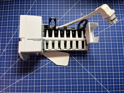 GE General Electric Refrigerator Freezer Ice Maker Unit WR30X10093 - Image 1 of 3