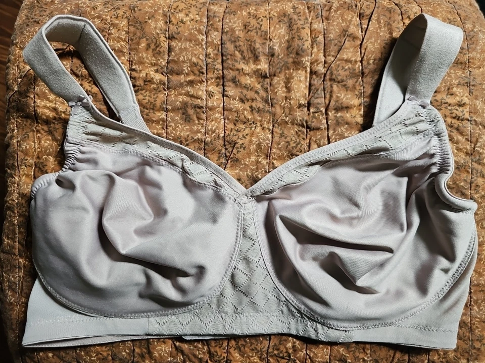 Sujetador inalámbrico Glamorise Magic Lift figura completa talla grande 40D correas anchas cómodas Foto 1 de 4