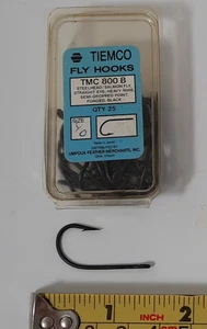 Tasche mit 24 Tiemco TMC #800B Größe 1/0 Salmo Steelhead Fliegenbindehaken #7 - Bild 1 von 2