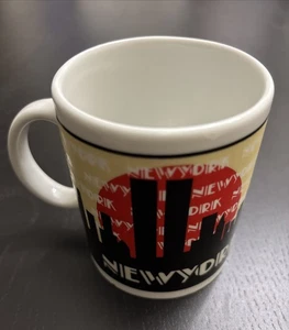 VTG City Merchandise New York City Skyline Porcelain Mug Twin Towers 10oz Used - Picture 1 of 7
