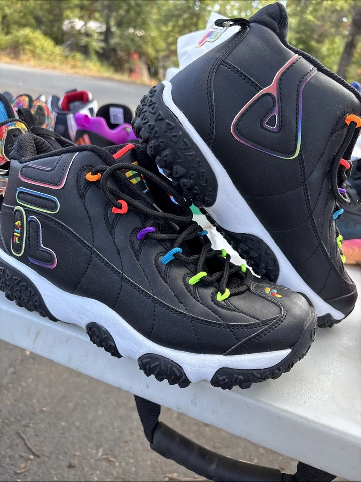 Fila Snake Dancer Kids Size 6 - Image 1 of 4