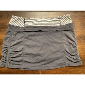 Lululemon pantaloncino donna a righe grigio e bianco 8 - Foto 1 di 8