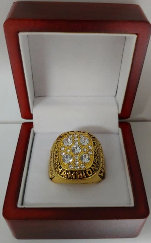 Mark Messier - 1990 Edmonton Oilers Stanley Cup Ring With Wooden Display Box Cover