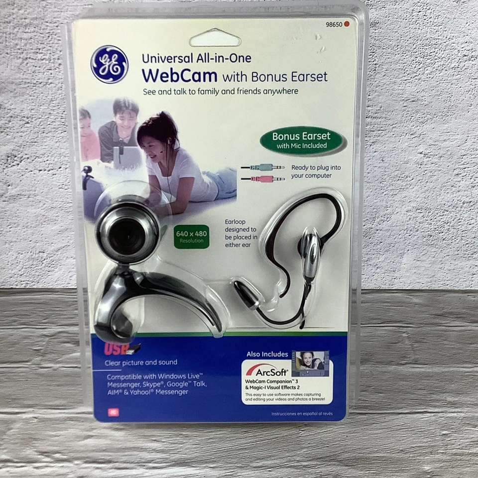 G.E  Universal All-In-One WebCam With Bonus Ear Set Model#98650 NEW IN BOX - Image 1 of 4