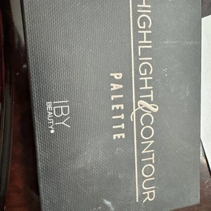 FULL SIZE SEALED IBY Beauty Highlight & Contour Palette 6-Shades Highlighter - Bild 1 von 2