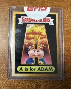 Gold TOPPS Spazzatura Secchio Bambini A È Per Adam Libro da Colorare Checklist Card - Foto 1 di 2