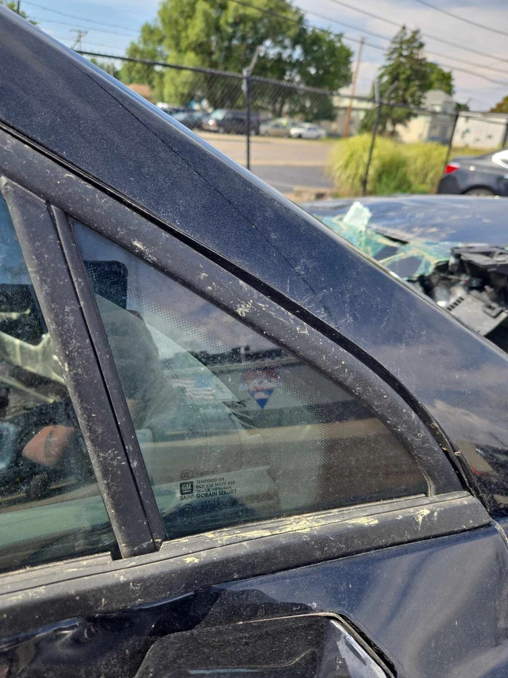 Front Vent Glass/window CHEVROLET BLAZER Right 19 20 21 22 23 24 Foto 1 de 1