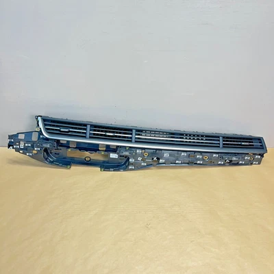 2017-2019 AUDI Q7 - Right DASH AIR VENT Assembly 4M1820902S - Image 1 of 4