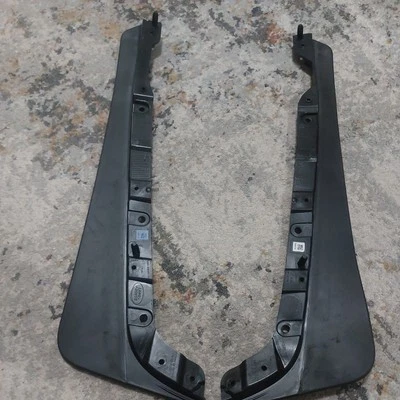 LR169109 LAND ROVER Range Rover Sport Air deflector "pair". OEM USED  - Image 1 of 4