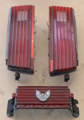 Juego de luces traseras Firebird Formula GTA 1982-92 Trans AM GM fabricante de equipos originales Foto 1 de 4