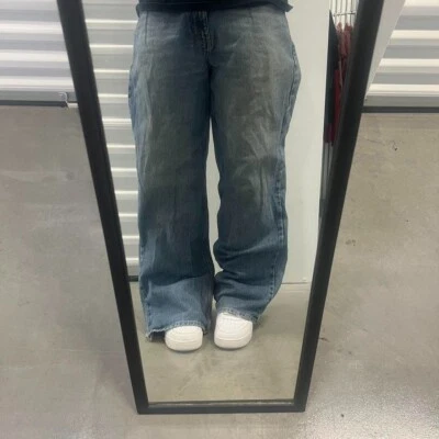 Vintage Y2K/2000s Super Baggy Light wash Loose Fit Skater Style Denim jeans! - Image 1 of 4