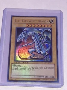Vintage Yu-Gi-Oh! Konami TCG 💥1996💥 Blue-Eyes White Dragon Holo Limited Edition👀 - Bild 1 von 5