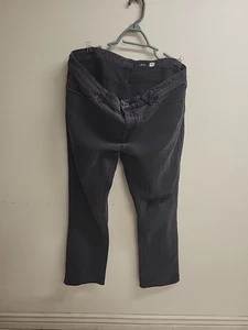 Volcom Men’s Solver Modern Straight Jeans Sz 40 Black With Logo, Hole In Knee - Picture 1 of 17