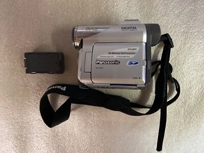 Panasonic NV-GS4 Telecamera Mini DV - Immagine 1 di 4