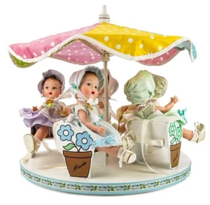 Madame Alexander Dionne Quintuplets with Carosel Dolls Set (12230) NIB - Imagen 1 de 17